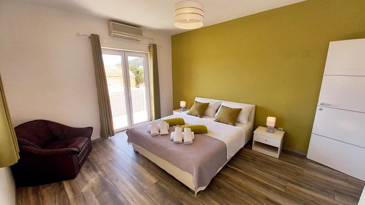Apartmani Omrcen 바스카보다 외부 사진