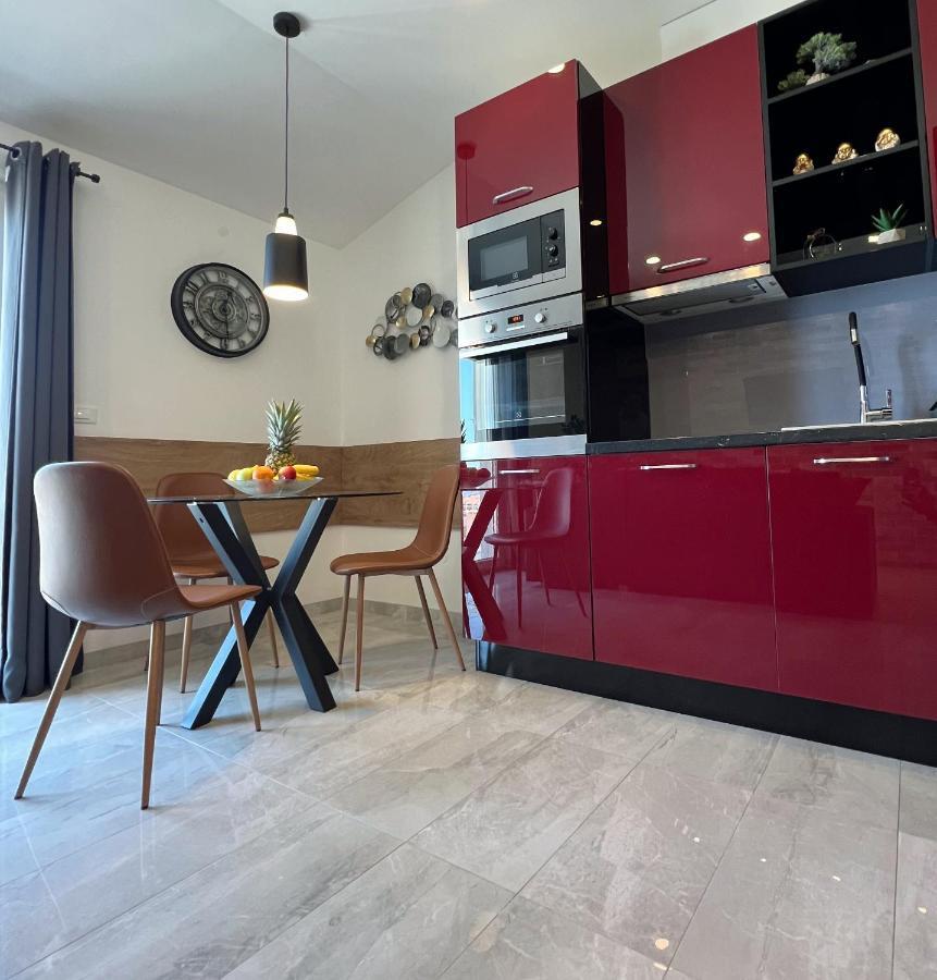 Apartmani Omrcen 바스카보다 외부 사진