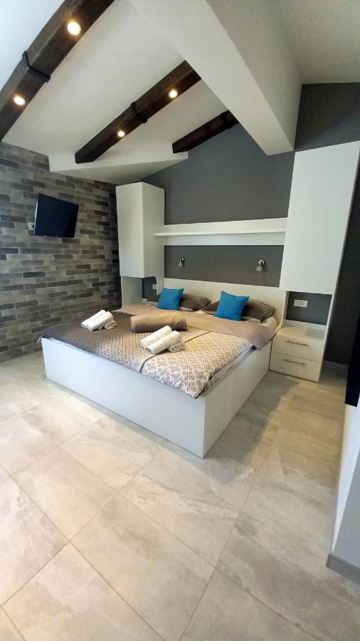 Apartmani Omrcen 바스카보다 외부 사진