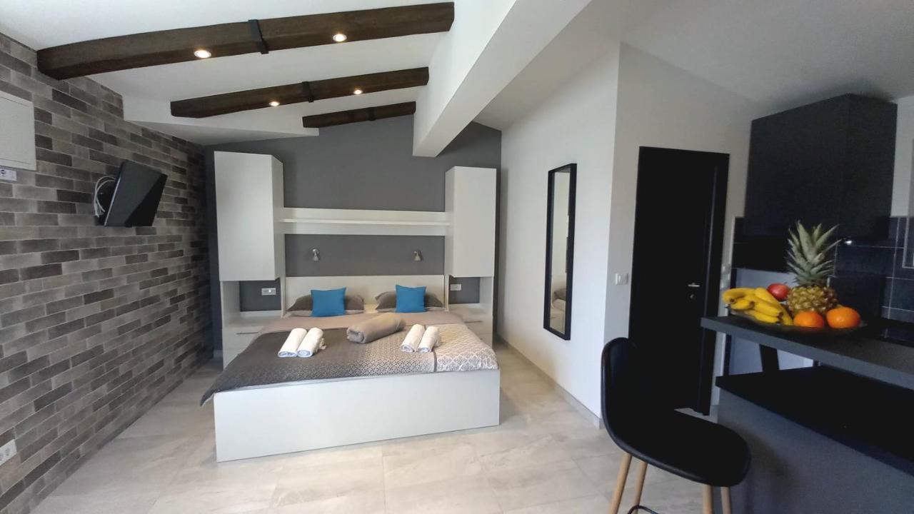 Apartmani Omrcen 바스카보다 외부 사진