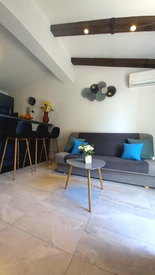 Apartmani Omrcen 바스카보다 외부 사진