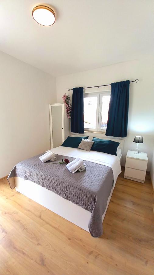 Apartmani Omrcen 바스카보다 외부 사진