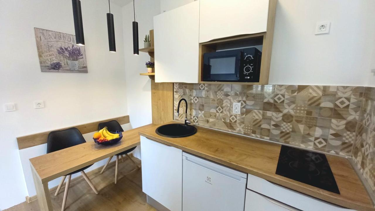 Apartmani Omrcen 바스카보다 외부 사진