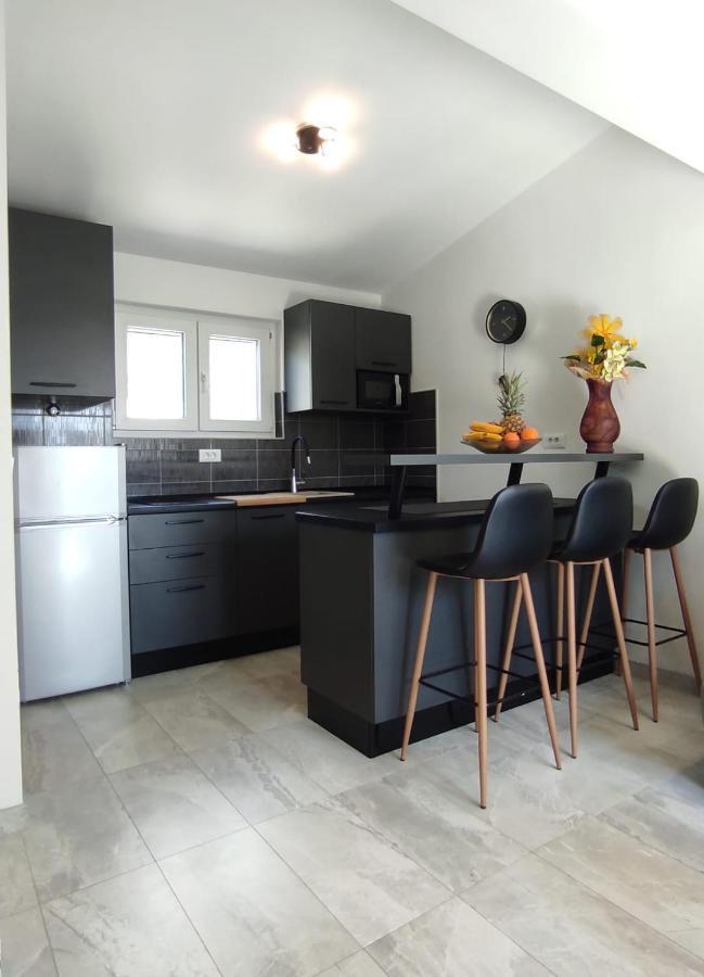 Apartmani Omrcen 바스카보다 객실 사진